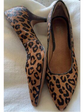 Clark’s Indigo Leopard Print Heel size 6